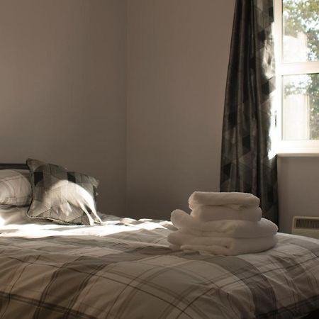 The Bell Apartment. Modern, Stylistic & Luxurious Falkirk Zewnętrze zdjęcie